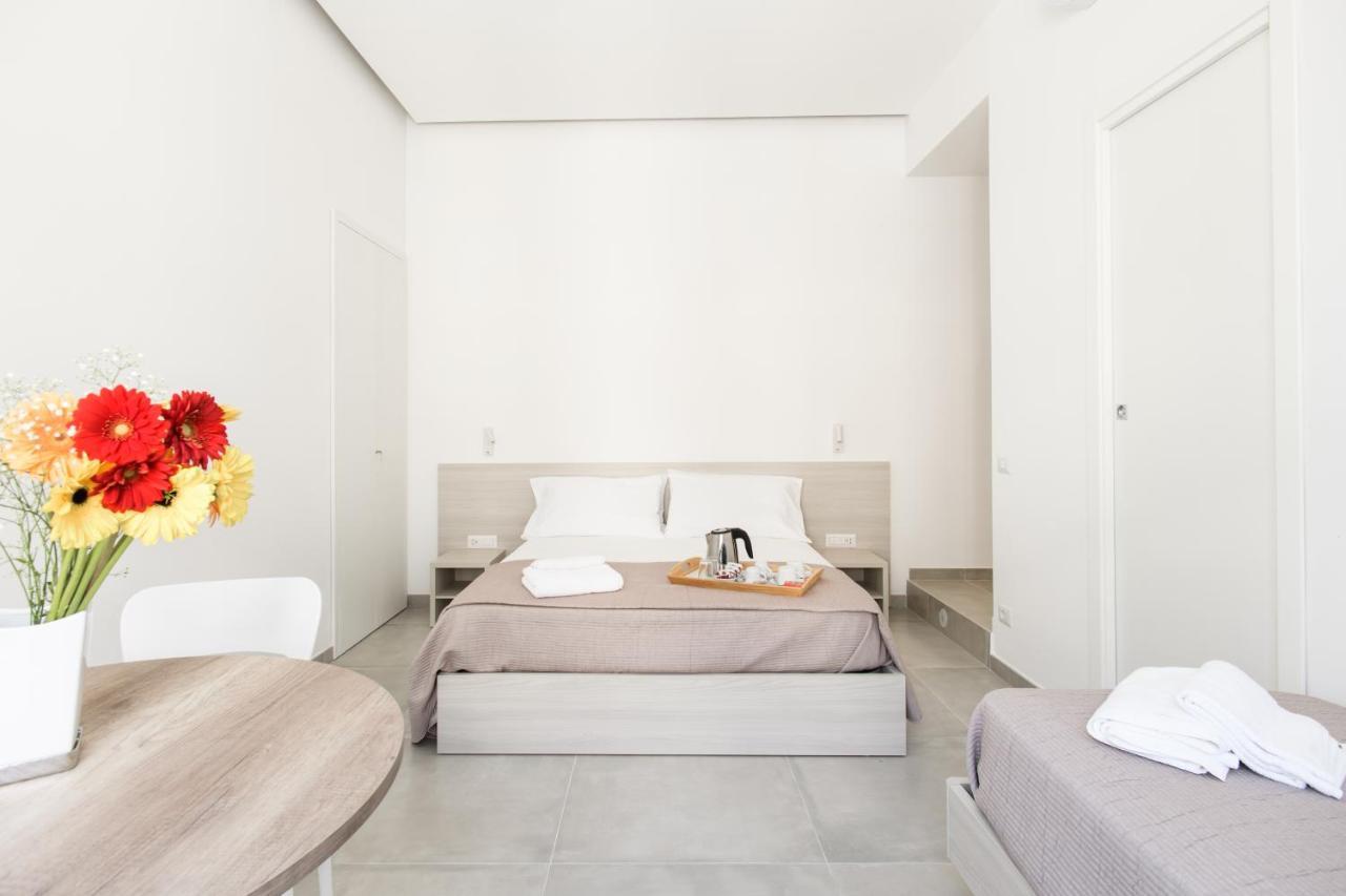 Lux Caracciolo Bed & Breakfast Наполи Екстериор снимка